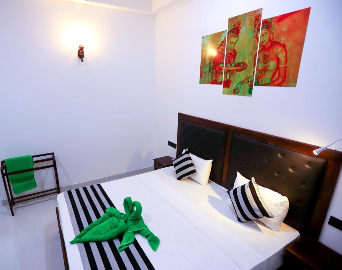 Milano Grand Hotel Dambulla Exterior foto